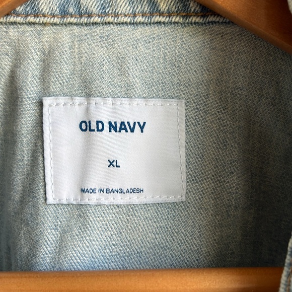 Light Wash Denim Jacket Perfect For the Spring Season Old Navy Size XL - Picture 3 of 6